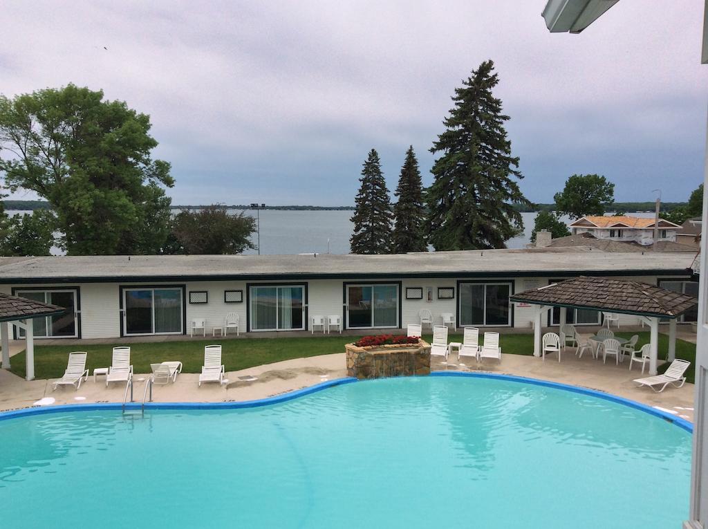 The Inn At Okoboji Exterior photo